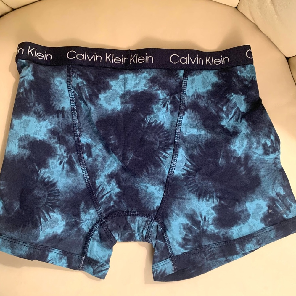 Calvin Klein Blue Tie-Dye Boxer Briefs. Boys size large 12/14. NWOT